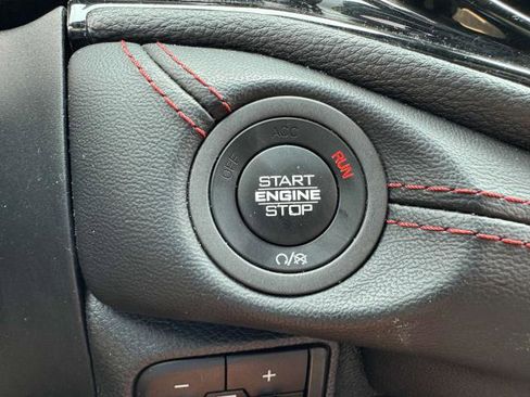 Used 2024 Dodge Durango GT image 17