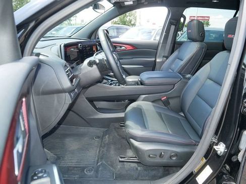 Used 2025 Chevrolet Traverse Z71 w/ Driver Confidence Package AWD/4WD image 13