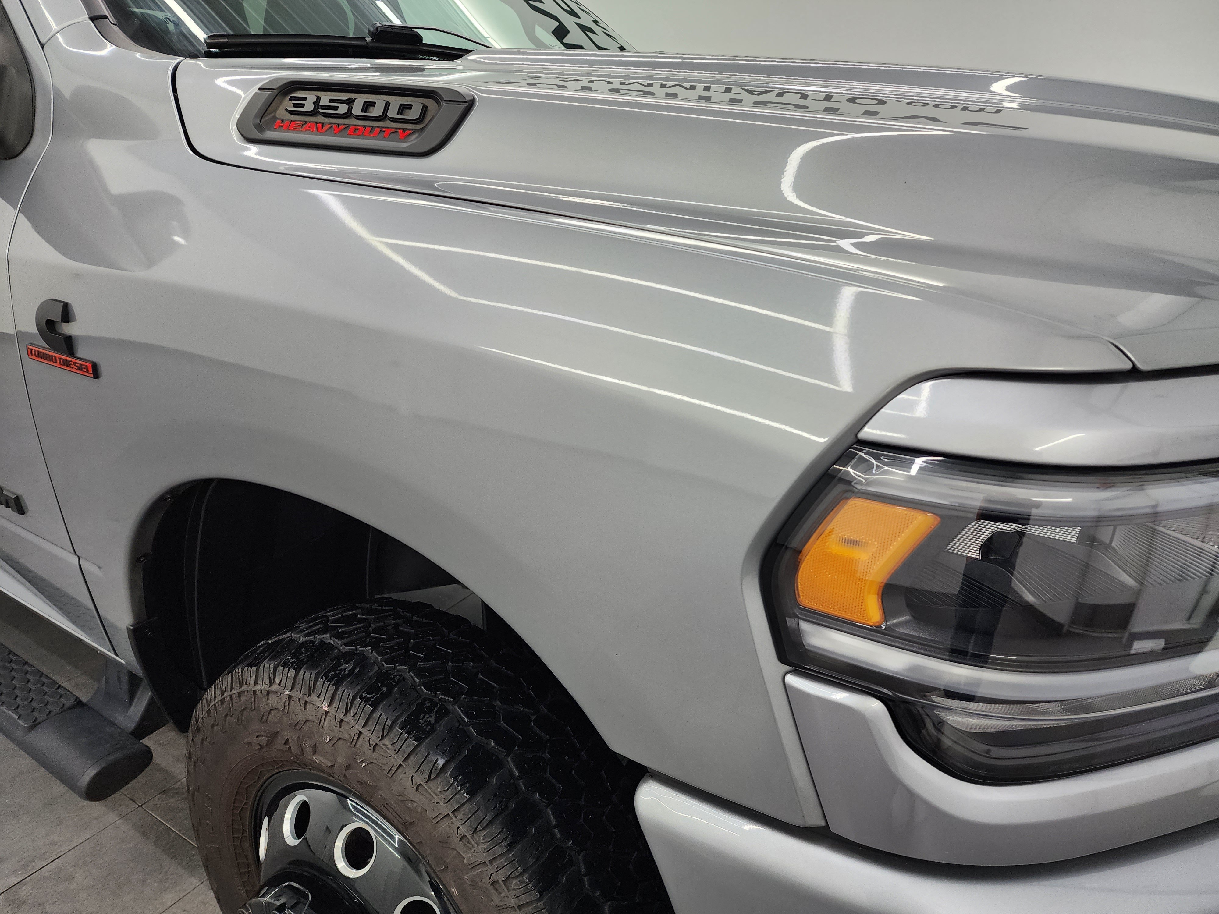 Used 2024 RAM 3500 Big Horn w/ Night Edition AWD/4WD image 23