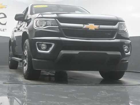 Used 2020 Chevrolet Colorado Z71 w/ LPO, Premium Interior Package image 3