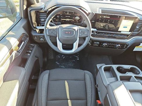 New 2026 GMC Sierra 1500 Elevation image 8