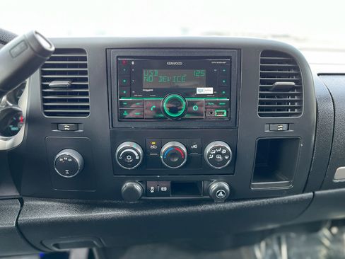 Used 2014 Chevrolet Silverado 2500 LT image 17