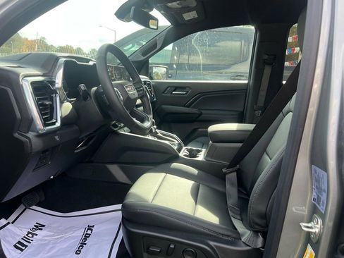 New 2026 GMC Canyon Elevation w/ Convenience Package image 19