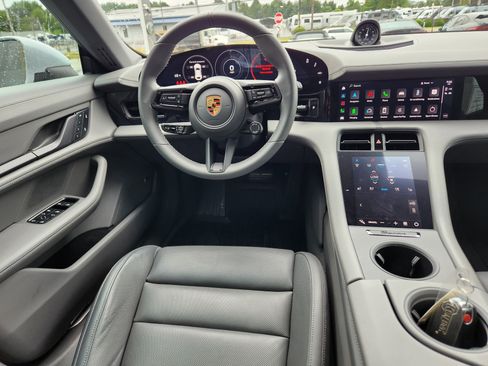 Used 2023 Porsche Taycan 4S image 13