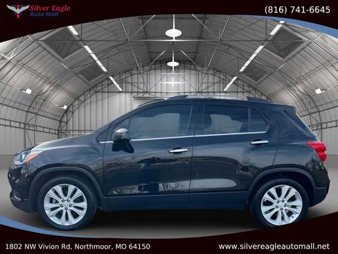 Used 2019 Chevrolet Trax Premier image 2