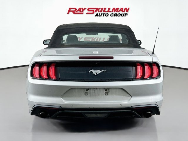 Used 2018 Ford Mustang Premium RWD image 6