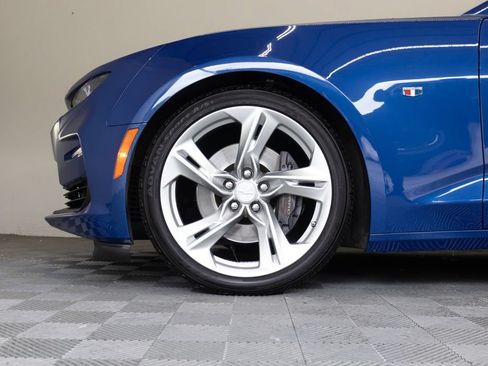 Used 2022 Chevrolet Camaro SS RWD image 9