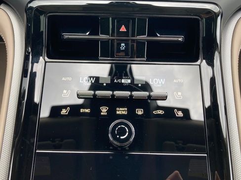 New 2025 Porsche Panamera image 21