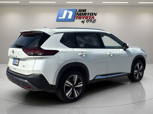 Used 2023 Nissan Rogue SL w/ SL Premium Package FWD image 5