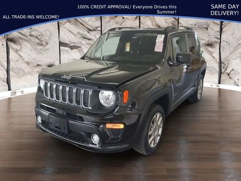 Used 2019 Jeep Renegade Latitude w/ Cold Weather Group AWD/4WD image 15