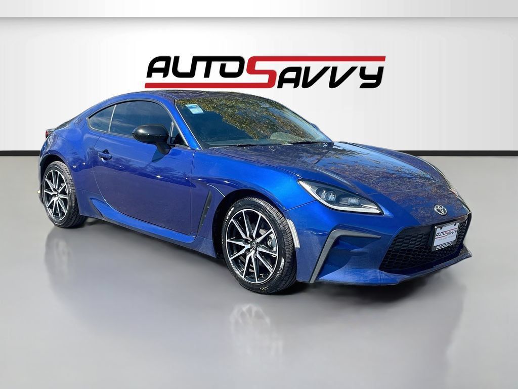 Used 2022 Toyota GR86 RWD image 1