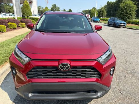 Used 2022 Toyota RAV4 XLE Premium FWD image 22