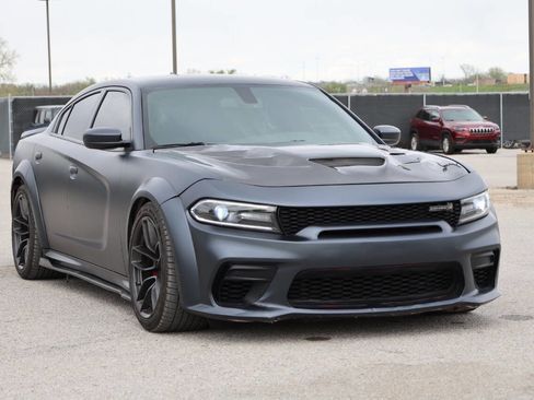 Used 2021 Dodge Charger Scat Pack image 4
