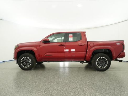 New 2025 Toyota Tacoma TRD Sport image 19