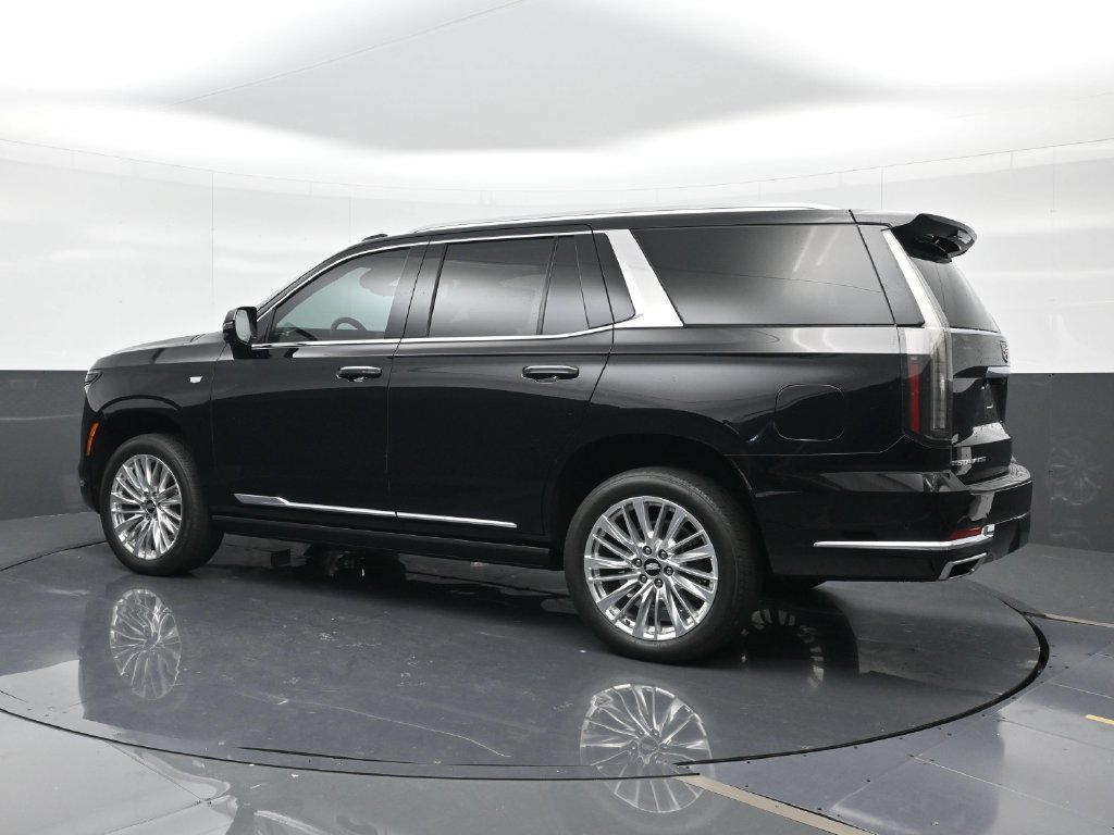 Used 2025 Cadillac Escalade Premium Luxury AWD/4WD image 2