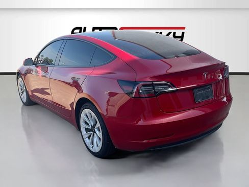 Used 2023 Tesla Model 3 Standard Range RWD image 5