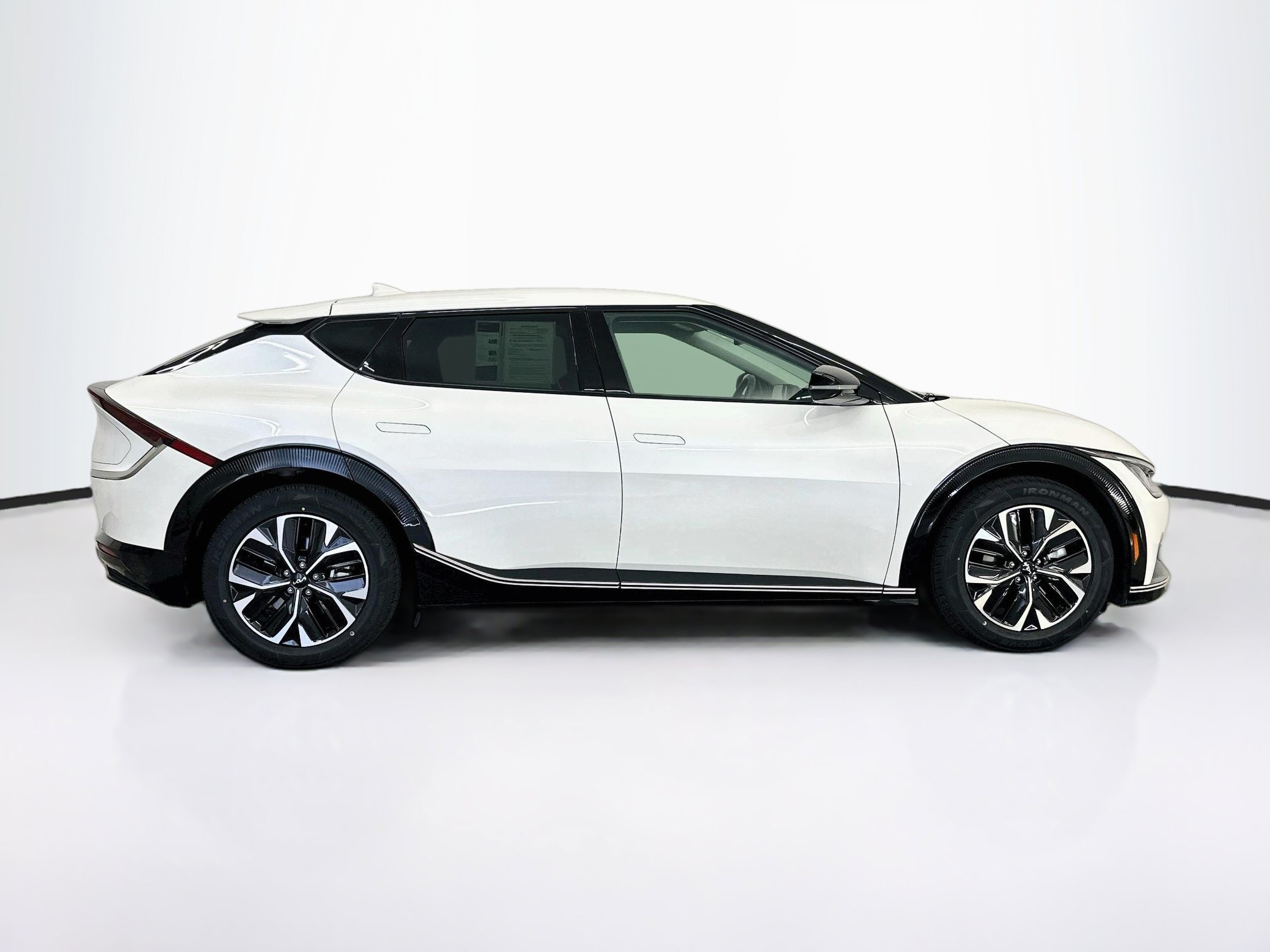 Used 2024 Kia EV6 Wind AWD/4WD image 10