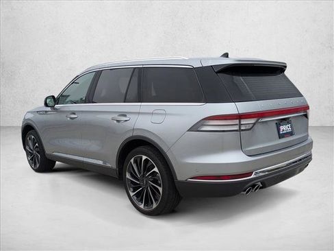 Used 2023 Lincoln Aviator Reserve w/ Equipment Group 201A image 7