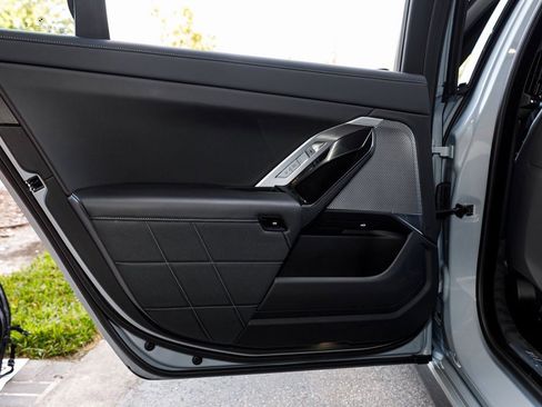 Used 2025 BMW 740i xDrive image 30