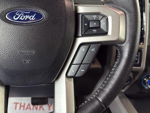 Used 2020 Ford F150 Lariat image 16