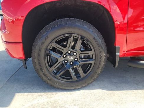 New 2026 Chevrolet Silverado 1500 Custom w/ Turbomax Blackout Package AWD/4WD image 22