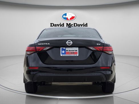 Used 2022 Nissan Sentra SV w/ Trunk Package FWD image 5