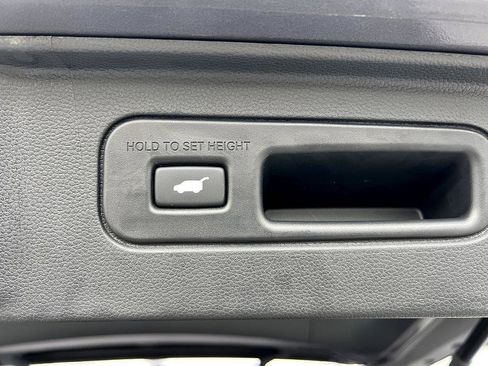 Used 2023 Honda Pilot Elite image 35