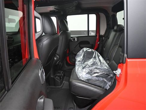 New 2025 Jeep Gladiator Sport image 39