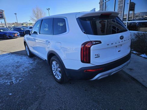 Used 2021 Kia Telluride LX image 3
