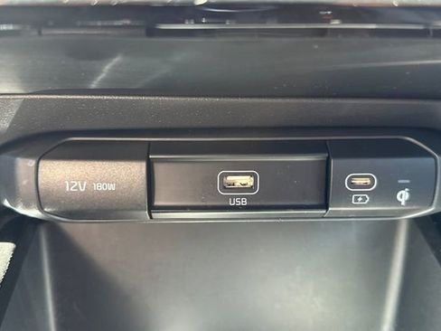 Used 2023 Kia Niro Wind image 39