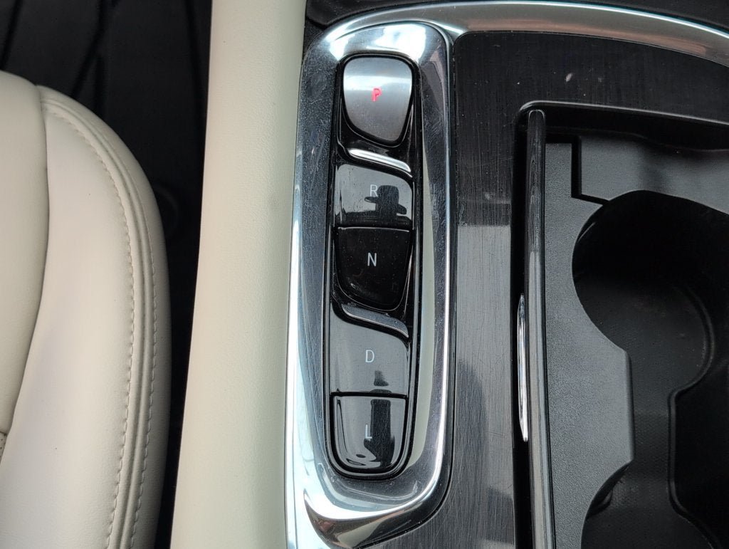 Used 2023 Buick Enclave Essence w/ LPO, Floor Liner Package FWD image 24