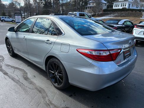 Used 2016 Toyota Camry XLE image 8