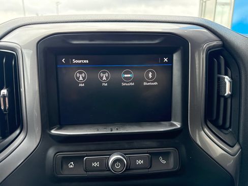 Used 2020 Chevrolet Silverado 1500 Custom Trail Boss w/ Custom Convenience Package AWD/4WD image 22