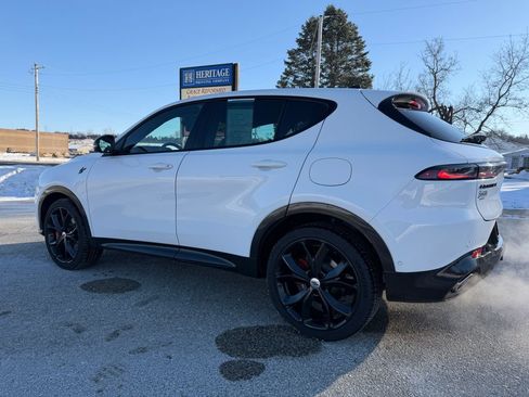 Used 2024 Dodge Hornet R/T image 11