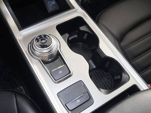 Used 2024 Ford Edge SEL w/ Convenience Package image 24