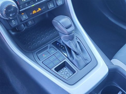 Used 2023 Toyota RAV4 XLE w/ Convenience Package image 16