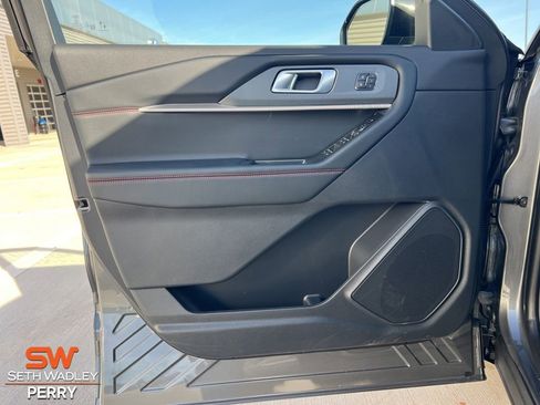 New 2026 Ford Explorer ST-Line w/ ST-Line Street Pack image 16