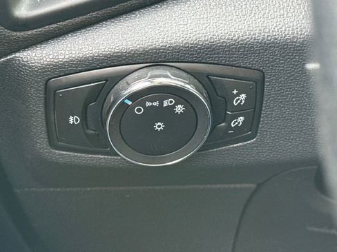 Used 2018 Ford EcoSport SES image 33