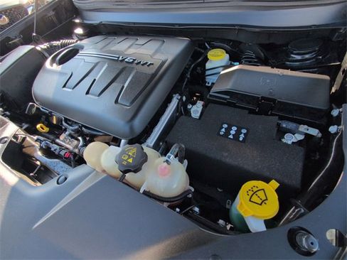 Used 2022 Jeep Cherokee Latitude Lux image 17