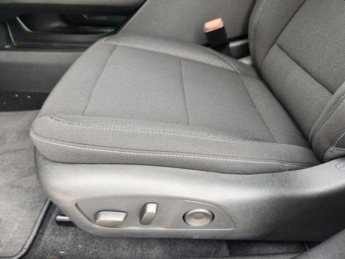 New 2026 Chevrolet Equinox EV LT FWD image 18