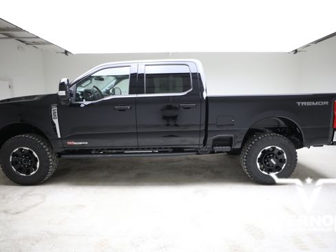 New 2026 Ford F250 Lariat w/ Tremor Off-Road Package AWD/4WD image 2