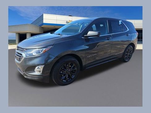 Used 2018 Chevrolet Equinox LT image 1