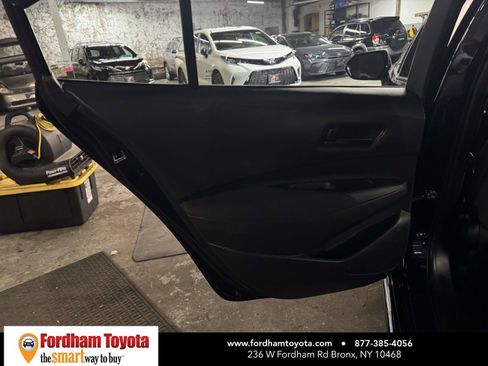 Used 2025 Toyota Corolla LE FWD image 11