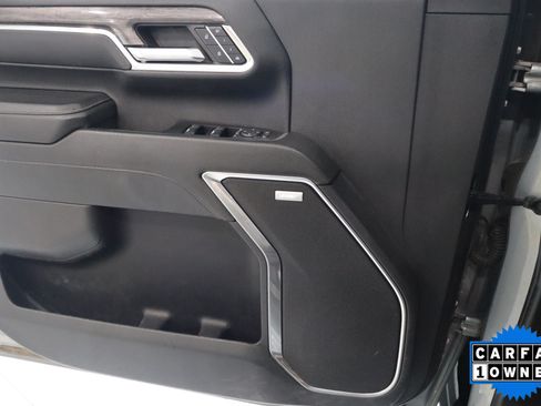 Used 2024 Chevrolet Silverado 2500 LTZ w/ LTZ Premium Package AWD/4WD image 32