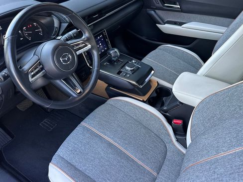 Used 2023 MAZDA MX-30 Electric w/ Premium Plus Pkg image 11