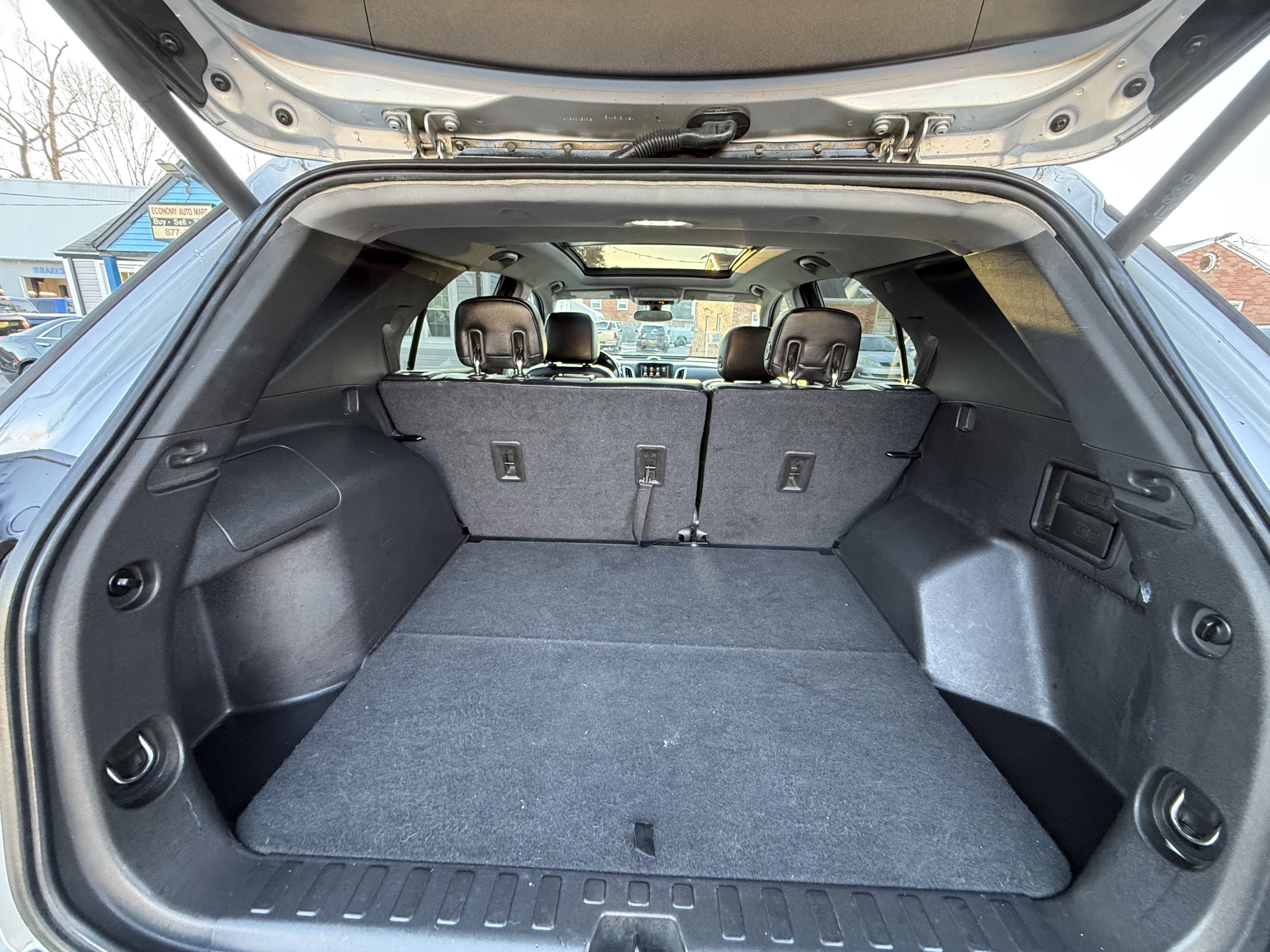 Used 2019 Chevrolet Equinox LT AWD/4WD image 18