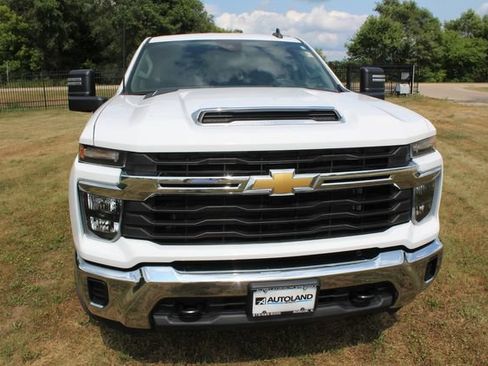 Used 2024 Chevrolet Silverado 2500 LT AWD/4WD image 21
