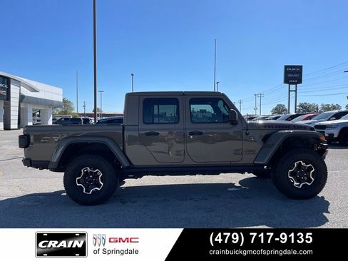 Used 2020 Jeep Gladiator Rubicon AWD/4WD image 9