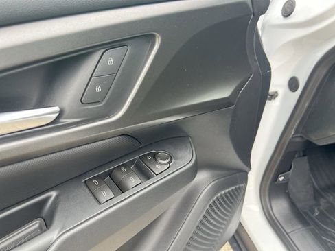 New 2026 Chevrolet Equinox EV LT image 24