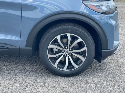 New 2026 Ford Explorer ST-Line AWD/4WD image 26